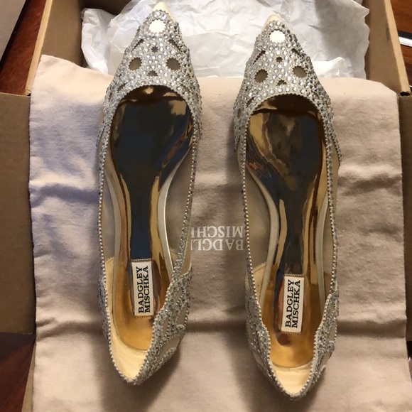 Brand New Badgley Mischka Gigi Ballet Flat - Picture 10 of 17